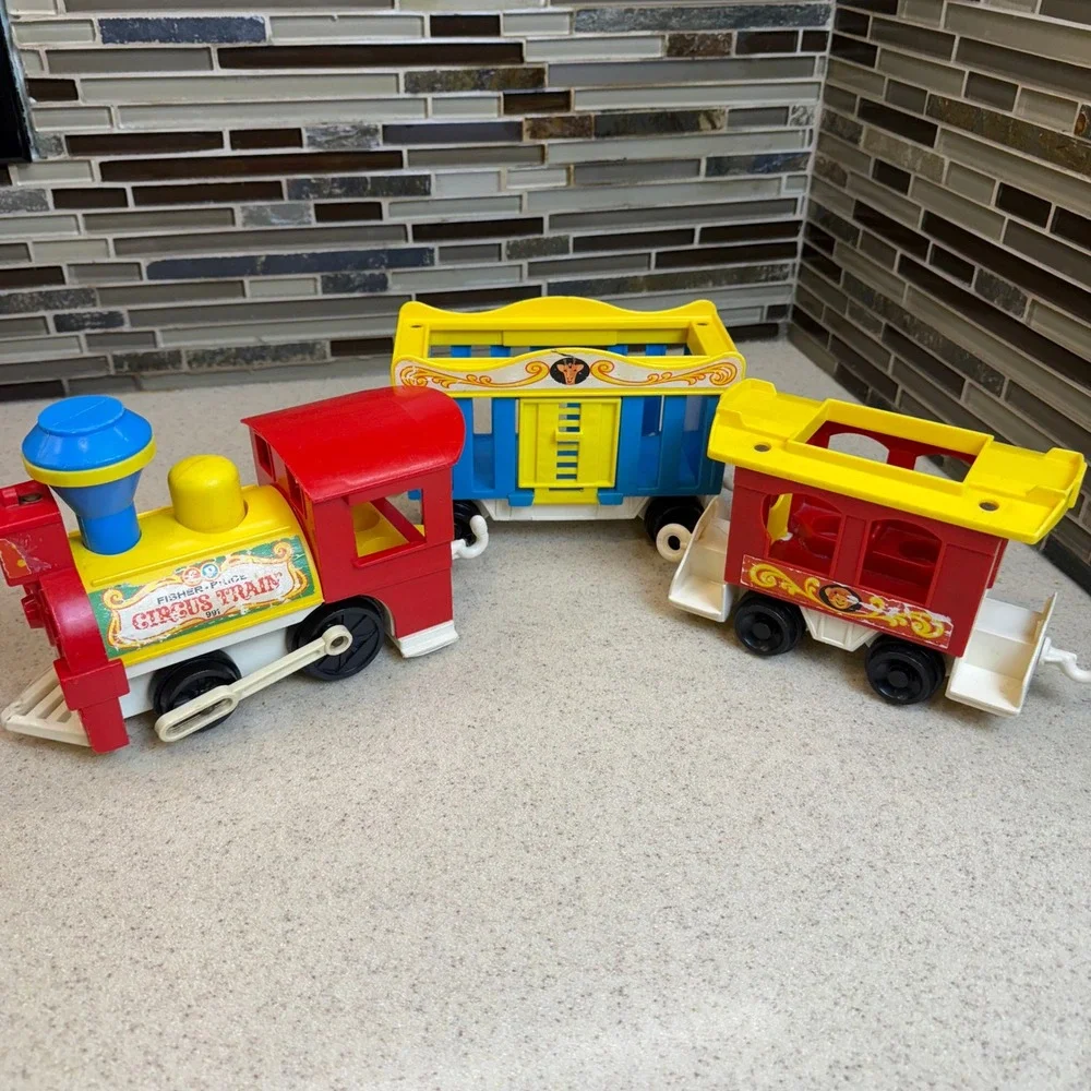 Vintage Fisher Price Circus Train 991 Engine Cage Car Caboose 3 Piece Set